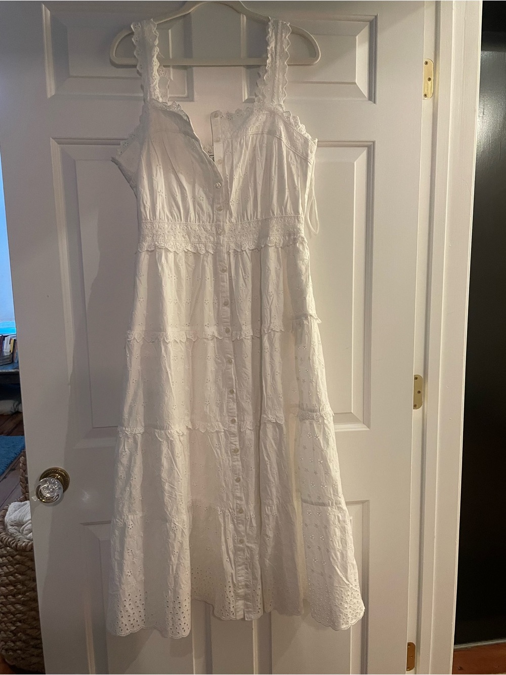 Doen x Gap White Eyelet Tiered Midi Dress - Picture 4 of 8